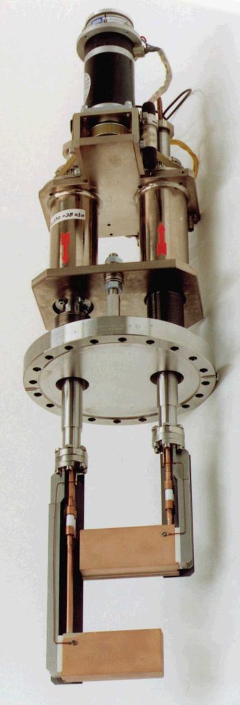 Simplified Precision High Vacuum Feedthrough – Twin Version 1